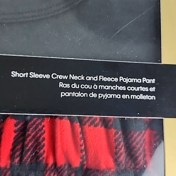 Calvin Klein Men's 2-Piece PJ Set T-Shirt Fleece Pant Red Black Plaid Size Small - Picture 5 of 10